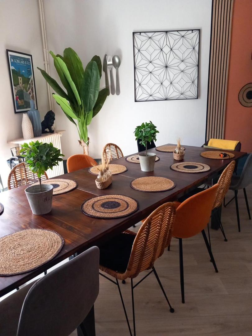 Les Loges Du Theatre Degustation Champagne Offerte Jacuzzi Sauna Jeux Velos Maison Prive 150M2 Historique 14Pers Max Emplacement Exceptionnel Et Chic, 200M De L'Avenue De Champagne, Gare, Musee, Jardins, Restaurations, Toutes Commodites Эперне Экстерьер фото